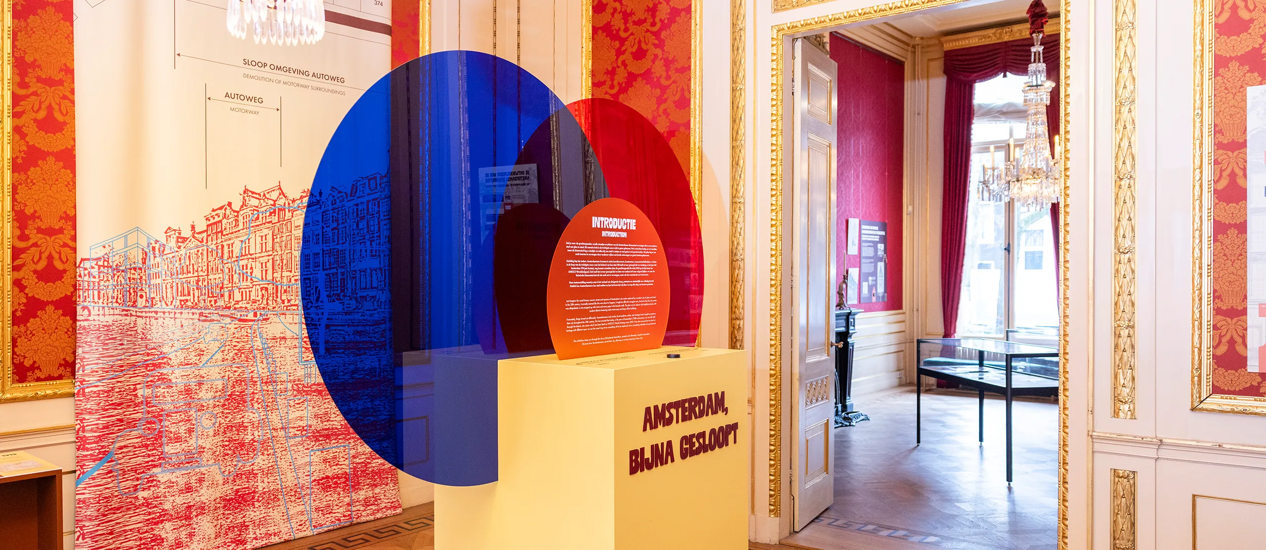 Tentoonstelling Amsterdam, bijna gesloopt tentoonstellingszaal
