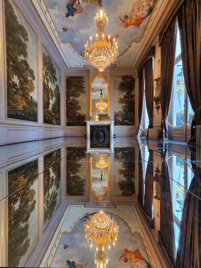 Spiegelvloer Grachtenmuseum